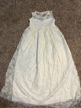 Girls Lace Ivory Maxi Dress